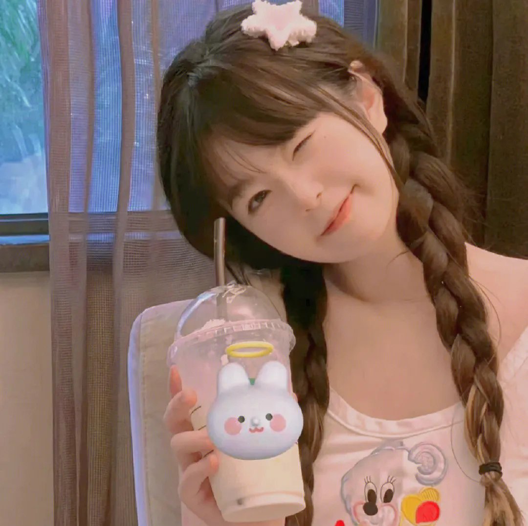 退婚当天,父母坦白来自无上帝族